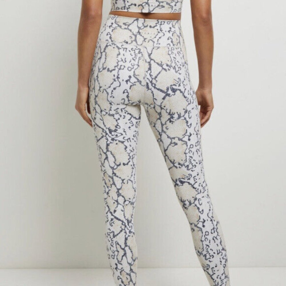 All Fenix White Python Snakeskin Printed Leggings Workout Gym High Rise XS - Picture 2 of 4